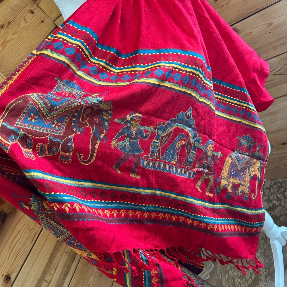 Silk Angora Scarf Red Elephant Tapestry Scene Asian India Glamour Luxury Money